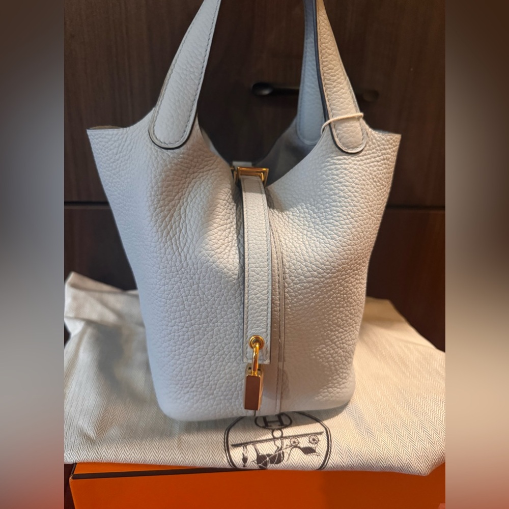 HERMÈS
Picotin leather tote
Very good condition